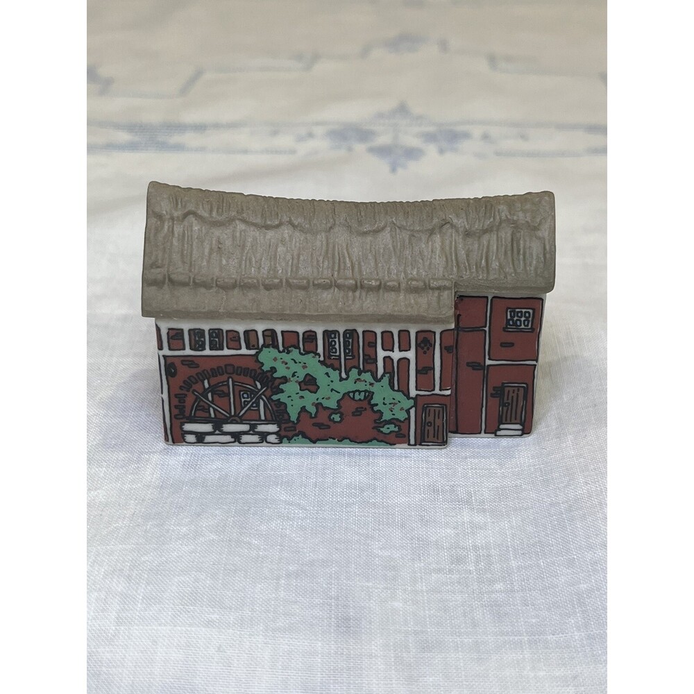 Wade's Whimsey on Why Mini Village WATERMILL #14 Made in England  D2